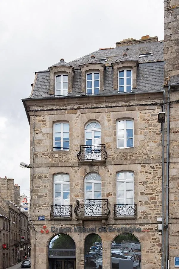 Luxury Two-Bedroom Apartment Dinan 0*,